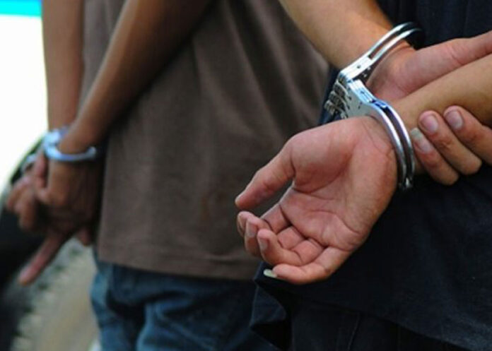 arresto-hombres-disturbios