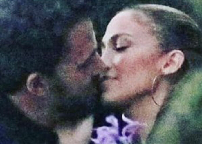 beso-jlo