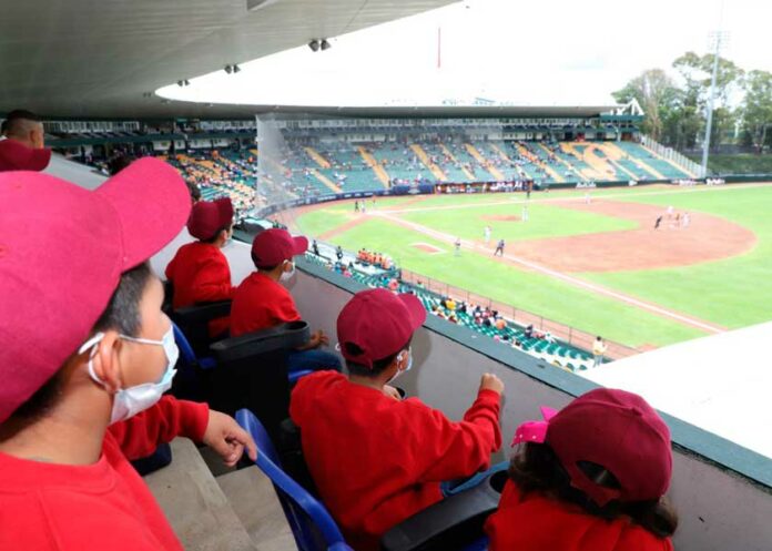 Niños del SEDIF disfrutaron de partidos Preolímpico de Béisbol partidos-preolímpico-beisbol-puebla