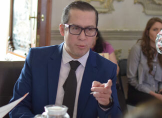 Renuncia Tesorero Municipal en plena etapa de transición