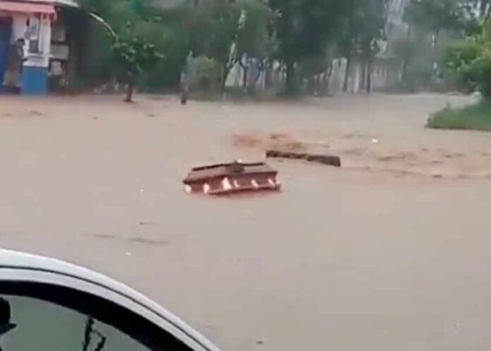 Calles inundadas en Veracruz ataudes-veracruz