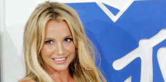 Padre de Britney Spears exige a cantante pago por abogados Britney