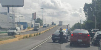 Taponamiento vehicular de 12 horas por accidente en Blvd Atlixco