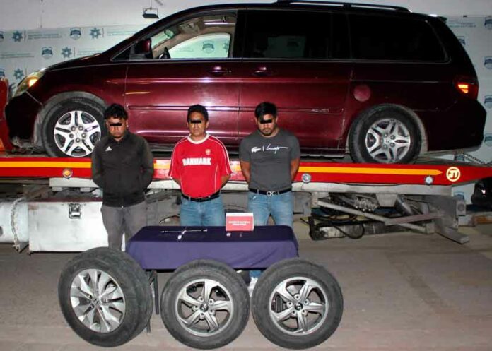 Robo de autopartes en Puebla capital detenidos-robo-autopartes