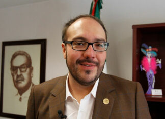 Interpol emite ficha roja contra Mauricio Toledo