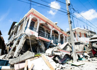 Suman 304 muertos a causa del terremoto en Haití