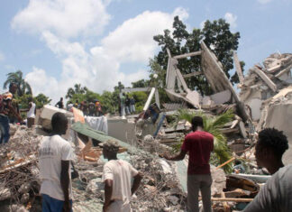 Suman 724 los muertos y casi tres mil heridos tras terremoto en Haití