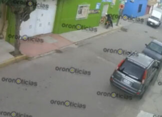 VIDEO: Captan robo de auto en Amozoc ¡a plena luz del día!