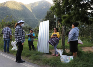 SEDIF sigue con entrega de víveres a damnificados por huracán “Grace”