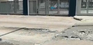 Bache enorme desquicia a conductores en bulevar Carlos Camacho