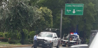 Patrulla de Policía Estatal choca en Bulevar 5 de Mayo