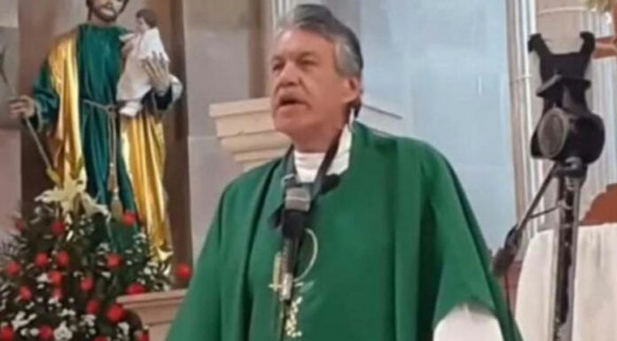 ‘No tragues arroz, hija de la fregada’: sacerdote insulta a mujer con sobrepeso