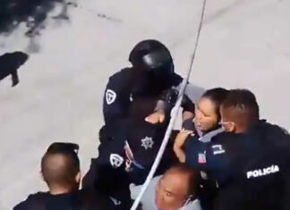 Se registra riña entre policías y pobladores en Cuautlancingo