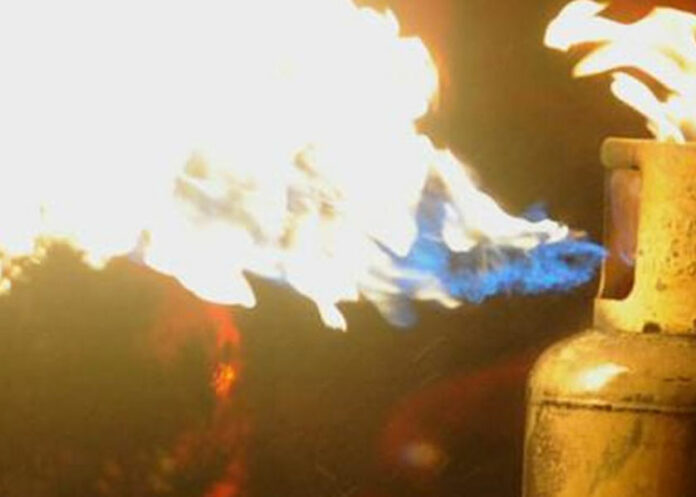 Flamazo-tanque-de-gas