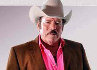 “Para qué se arriman si ya lo conocen”: Aurora, hija de Lalo Mora, reacciona a mano larga de su papá