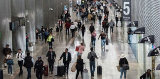 Aeroméxico regulariza operaciones tras brote de Covid-19 turistas