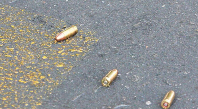 Dos mujeres y un menor son baleados en Xochimehuacan