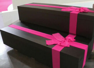 Video: El juego del calamar inspira hasta ataúdes reales