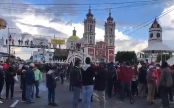 Bloquean tramo Puebla–Tlaxcala para exigir seguridad en Xicohtzinco