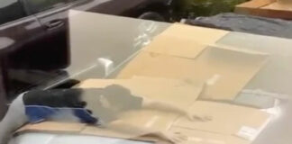 Hombre usa su cuerpo como escudo para proteger su auto del granizo