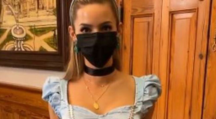 Mariana Rodríguez se disfraza de Cenicienta