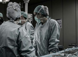 En México “no tenemos” médicos, dice AMLO