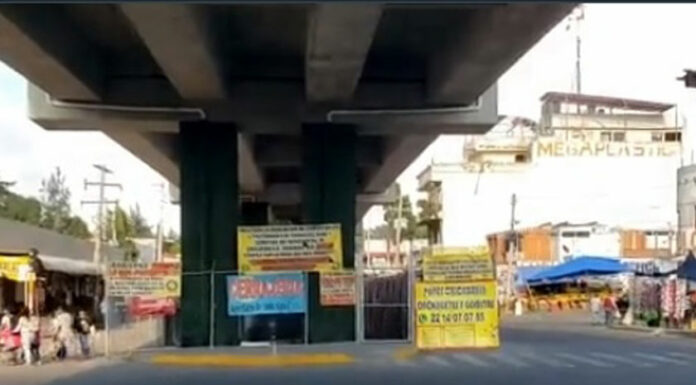 Disputa por control de baños públicos provoca tensión en Mercado Amalucan