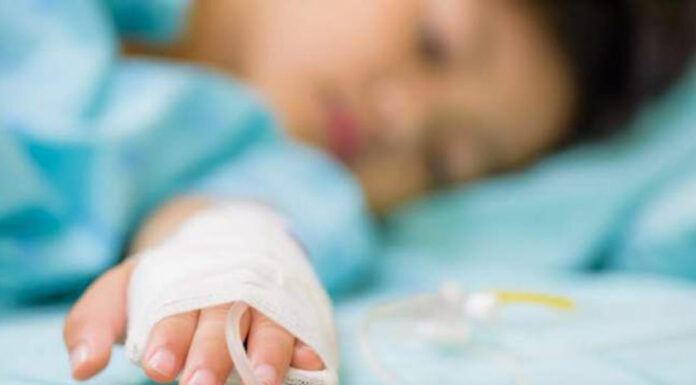 Fallece hijo de policía que por accidente disparó arma