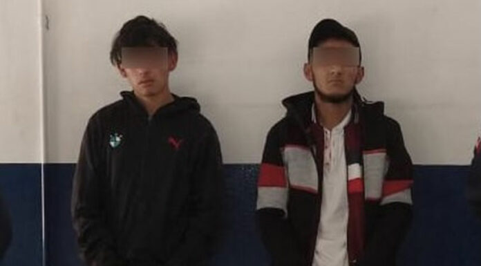 Detienen a par de ladrones de casa habitación en Oriental