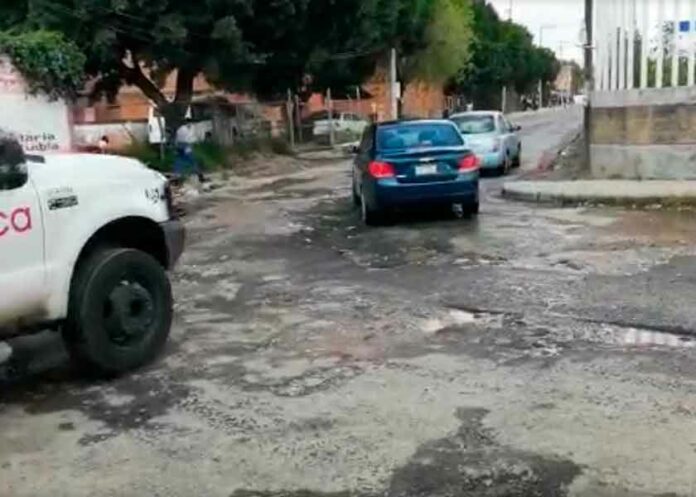 Baches en inmediaciones del Hospital General del Sur problemas-baches-vialidad