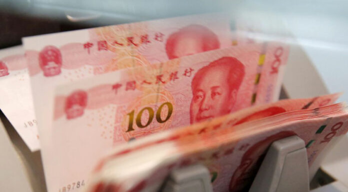 ¡WTF! Por pedirle usar cubrebocas, millonario cancela cuenta bancaria