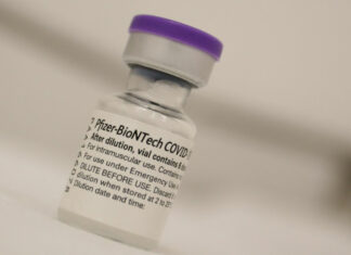 Arriban a México 594 mil 360 vacunas de Pfizer-BioNTech