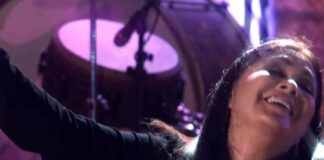 Recibe Ana Gabriel su estrella en el Paseo de la Fama