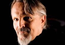 Miguel Bosé presentó sus memorias