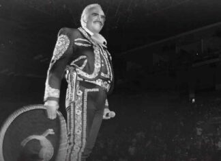 Vicente Fernández ya respira sin ventilador artificial