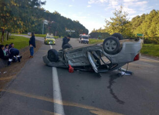 Aparatoso accidente deja tres lesionados en la México-Tuxpan