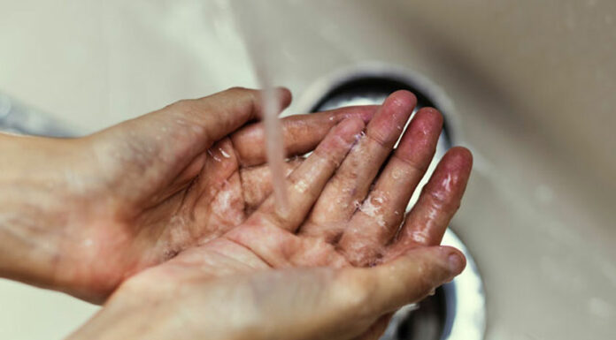 Descartan presencia de materia fecal en agua de escuelas de Puebla capital agua