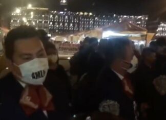 VIDEO: Llevan serenata a López Obrador por su cumpleaños 68 amlo