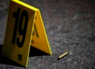 A balazos asesinan a un hombre en Zacatlán; agresores huyen empleada