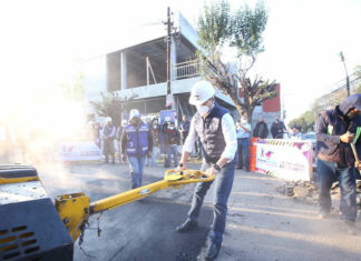 Lalo Rivera da banderazo a programa de bacheo en Puebla Capital