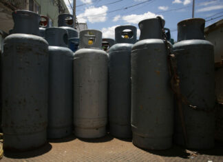 Detienen a joven con 30 tanques de gas LP robados en Ajalpan