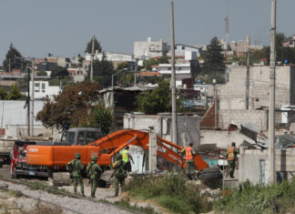 Regresan 106 familias a sus casas tras explosión en Xochimehuacan casa