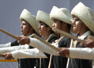 Se suman Atlixco e Izúcar al desfile por la Revolución Mexicana desfile