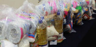 Diputado acusa coacción por despensas; Ayuntamiento lo denuncia despensa