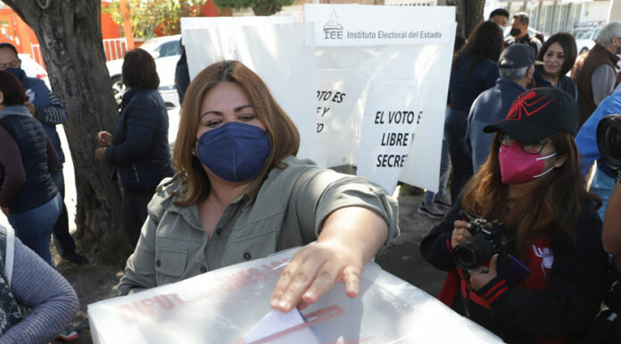 Entre acusaciones y desorden transita elección del PAN elección