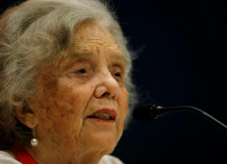 Roban casa de la escritora Elena Poniatowska en CDMX elena
