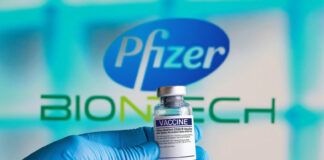 Farmacéuticas ya prueban eficacia de vacuna contra la nueva variante Omicrón