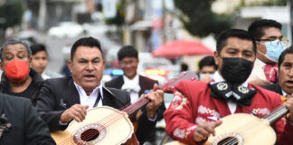 VIDEO: En El Alto celebran a Santa Cecilia, patrona de los músicos