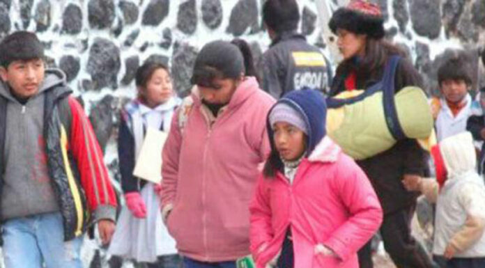 ¡Mamás y papás! Escuelas poblanas comienzan horario de invierno