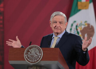 “Regresamos al Zócalo”: AMLO anuncia sede para el Tercer Informe de Gobierno